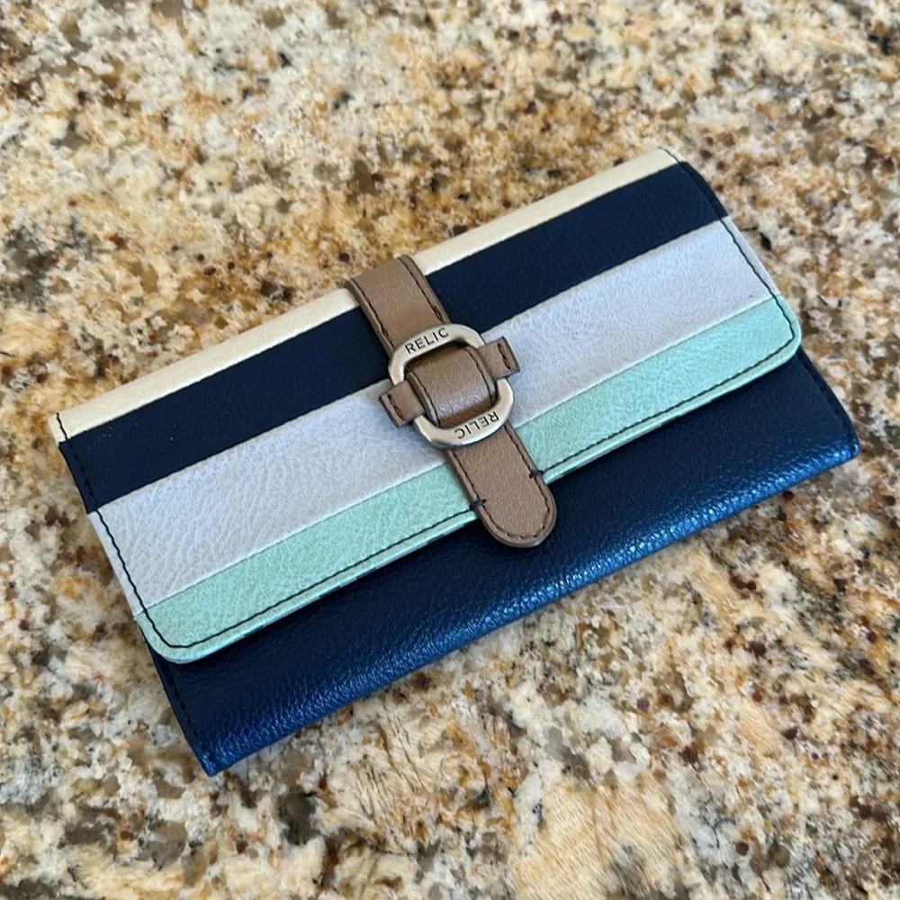 Relic Clutch Wallet - Picture 1 of 6